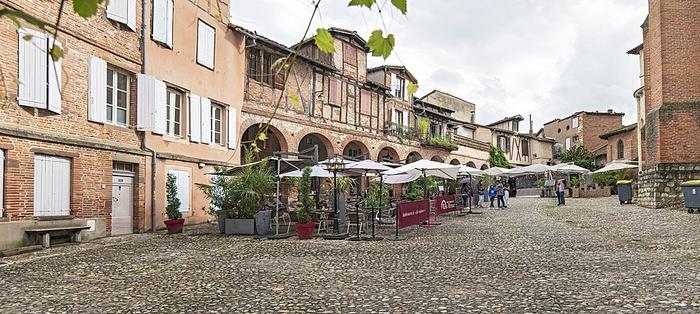 Albi - Immobilier - CENTURY 21 CENTURY 21 Agence Sainte-Cécile - place_du_cloître_saint-Savy