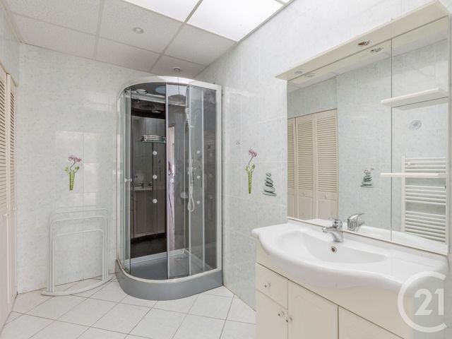 Afficher la photo en grand Appartement F3 à vendre - 4 pièces - 64.0 m2 - ALBI - 81 - MIDI-PYRENEES - Century 21 Agence Sainte-Cécile