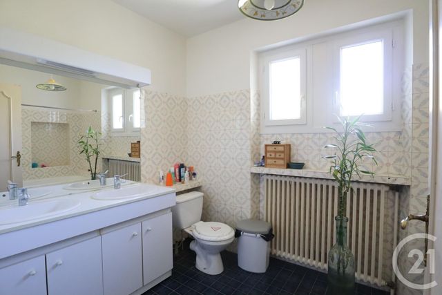 maison à vendre - 8 pièces - 215.0 m2 - LE GARRIC - 81 - MIDI-PYRENEES - Century 21 Agence Sainte-Cécile maison à vendre - 8 pièces - 215.0 m2 - LE GARRIC - 81 - MIDI-PYRENEES - Century 21 Agence Sainte-Cécile