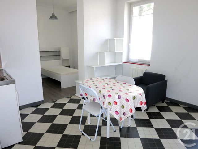Studio à louer - 1 pièce - 24.31 m2 - ALBI - 81 - MIDI-PYRENEES - Century 21 Agence Sainte-Cécile Studio à louer - 1 pièce - 24.31 m2 - ALBI - 81 - MIDI-PYRENEES - Century 21 Agence Sainte-Cécile