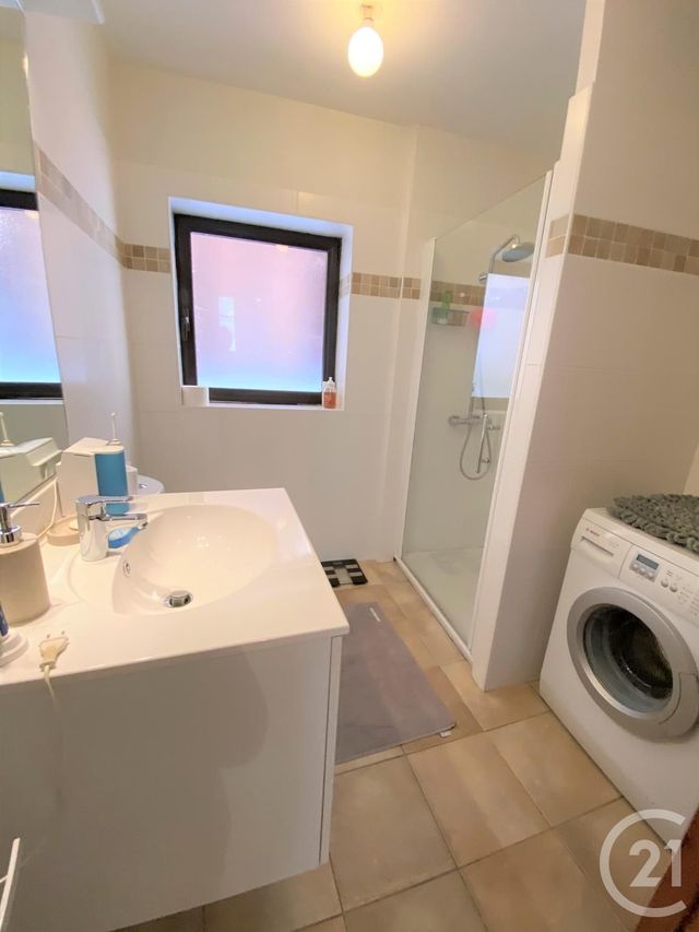 Afficher la photo en grand Appartement F2 à louer - 2 pièces - 69.0 m2 - ALBI - 81 - MIDI-PYRENEES - Century 21 Agence Sainte-Cécile
