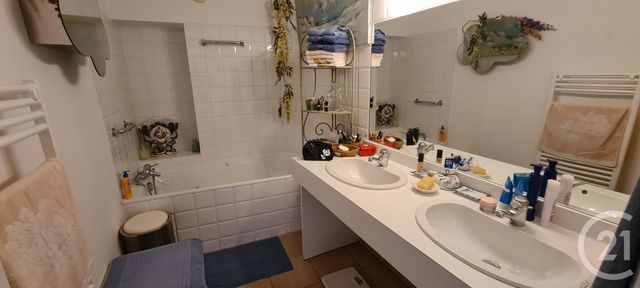 Afficher la photo en grand Appartement F4 à vendre - 4 pièces - 111.28 m2 - ALBI - 81 - MIDI-PYRENEES - Century 21 Agence Sainte-Cécile