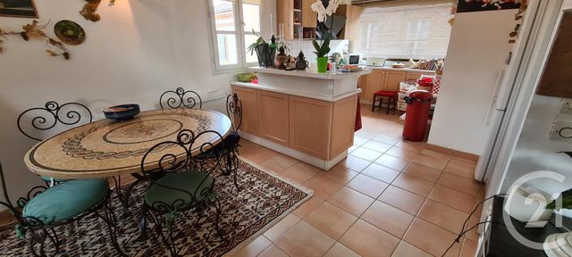 Afficher la photo en grand Appartement F4 à vendre - 4 pièces - 111.28 m2 - ALBI - 81 - MIDI-PYRENEES - Century 21 Agence Sainte-Cécile