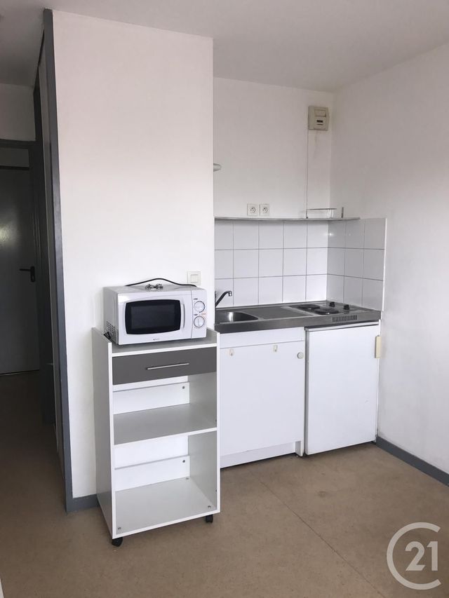 Afficher la photo en grand Appartement F1 à louer - 1 pièce - 18.0 m2 - ALBI - 81 - MIDI-PYRENEES - Century 21 Agence Sainte-Cécile