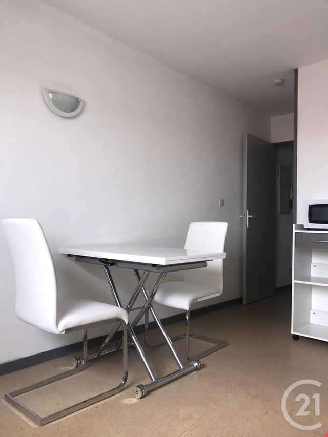 Afficher la photo en grand Appartement F1 à louer - 1 pièce - 18.0 m2 - ALBI - 81 - MIDI-PYRENEES - Century 21 Agence Sainte-Cécile