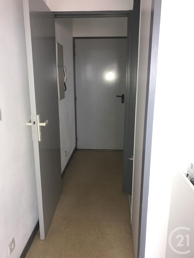 Afficher la photo en grand Appartement F1 à louer - 1 pièce - 18.0 m2 - ALBI - 81 - MIDI-PYRENEES - Century 21 Agence Sainte-Cécile