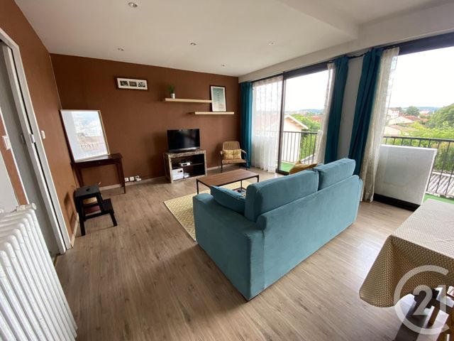 Afficher la photo en grand Appartement T4 à louer - 4 pièces - 91.97 m2 - ALBI - 81 - MIDI-PYRENEES - Century 21 Agence Sainte-Cécile