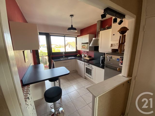 Afficher la photo en grand Appartement T4 à louer - 4 pièces - 91.97 m2 - ALBI - 81 - MIDI-PYRENEES - Century 21 Agence Sainte-Cécile