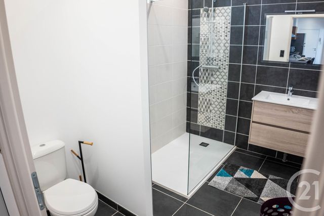 Afficher la photo en grand Appartement T4 à louer - 4 pièces - 65.0 m2 - ALBI - 81 - MIDI-PYRENEES - Century 21 Agence Sainte-Cécile
