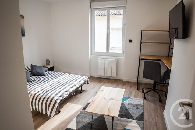 Afficher la photo en grand Appartement T4 à louer - 4 pièces - 65.0 m2 - ALBI - 81 - MIDI-PYRENEES - Century 21 Agence Sainte-Cécile
