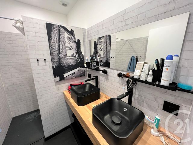 Afficher la photo en grand Appartement F3 à vendre - 3 pièces - 74.3 m2 - ALBI - 81 - MIDI-PYRENEES - Century 21 Agence Sainte-Cécile