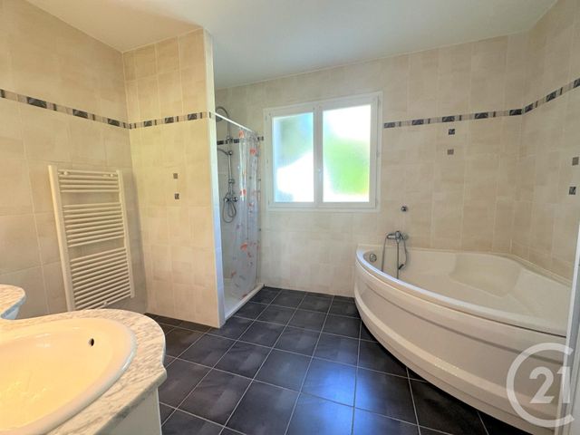 Appartement F4 à vendre - 4 pièces - 118.53 m2 - PUYGOUZON - 81 - MIDI-PYRENEES - Century 21 Agence Sainte-Cécile