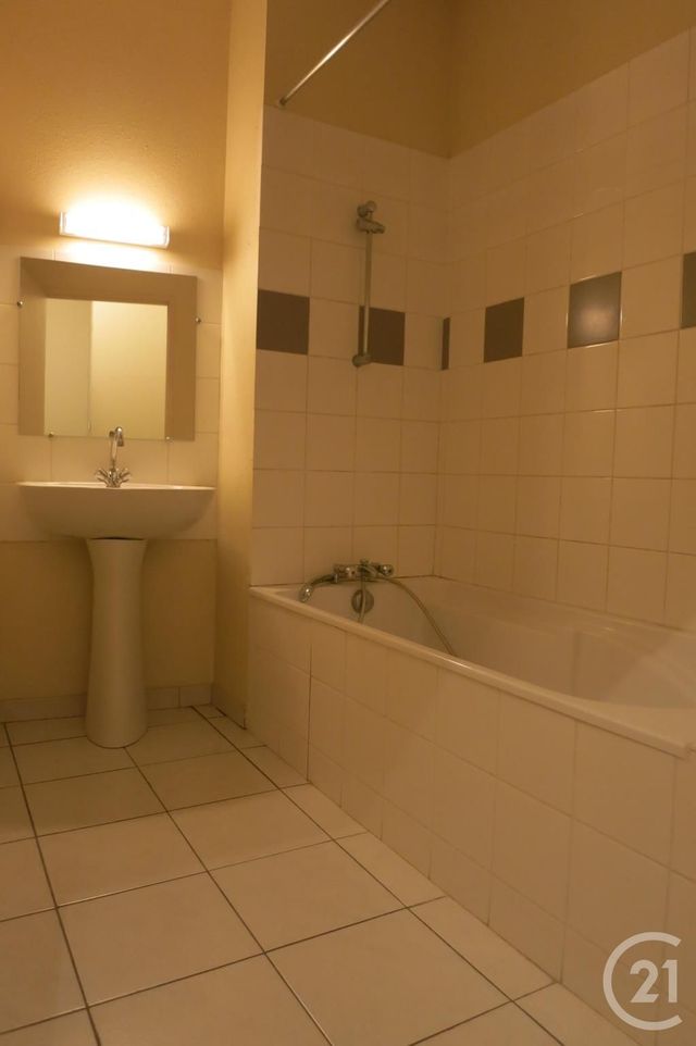 Appartement F3 à louer - 3 pièces - 64.47 m2 - ALBI - 81 - MIDI-PYRENEES - Century 21 Agence Sainte-Cécile