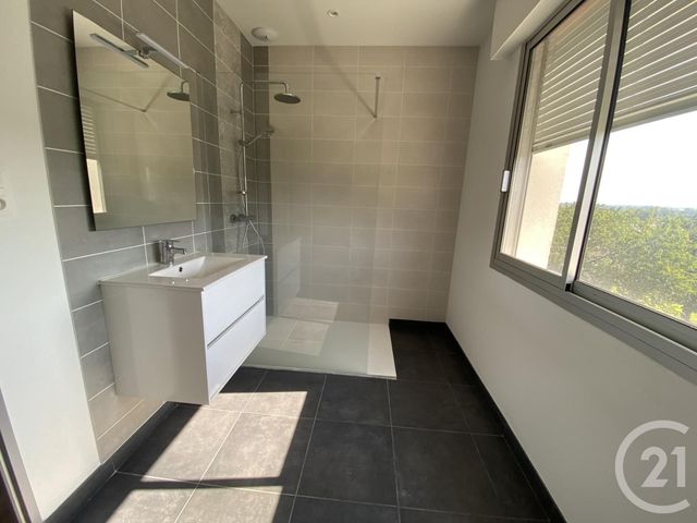 Appartement T2 à louer - 2 pièces - 42.7 m2 - ALBI - 81 - MIDI-PYRENEES - Century 21 Agence Sainte-Cécile