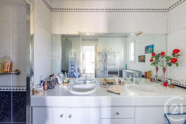 Appartement T3 à vendre - 3 pièces - 109.85 m2 - ALBI - 81 - MIDI-PYRENEES - Century 21 Agence Sainte-Cécile