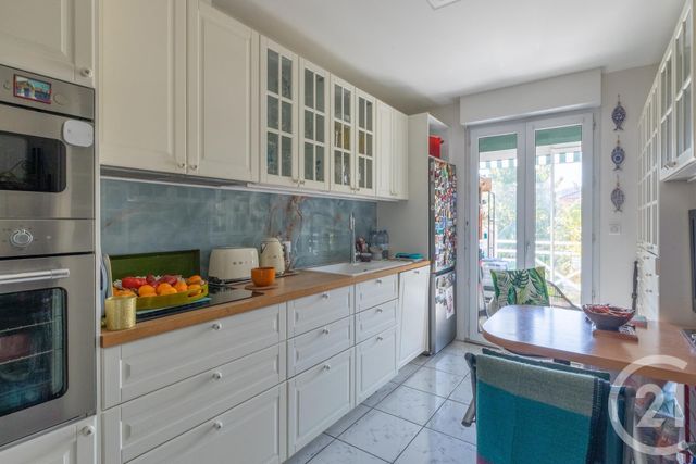 Appartement T3 à vendre - 3 pièces - 109.85 m2 - ALBI - 81 - MIDI-PYRENEES - Century 21 Agence Sainte-Cécile