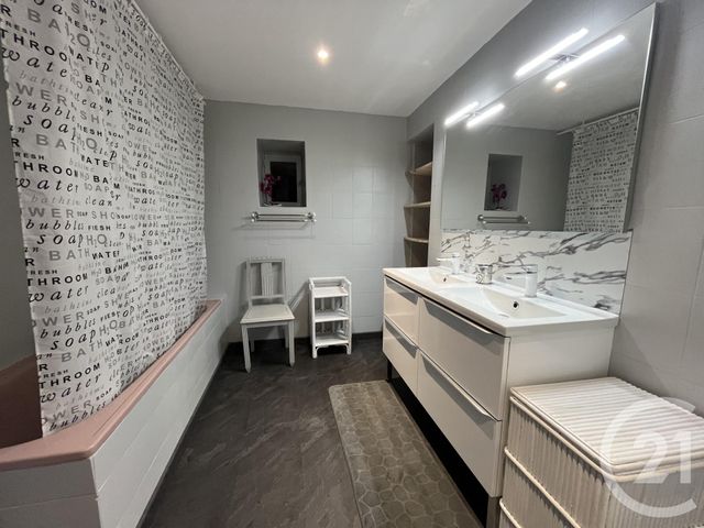 maison à louer - 5 pièces - 185.0 m2 - VILLENEUVE SUR VERE - 81 - MIDI-PYRENEES - Century 21 Agence Sainte-Cécile