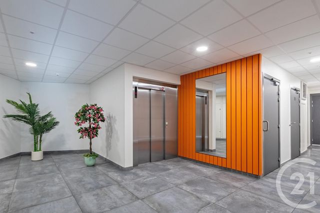 Appartement T3 à vendre - 3 pièces - 72.76 m2 - ALBI - 81 - MIDI-PYRENEES - Century 21 Agence Sainte-Cécile