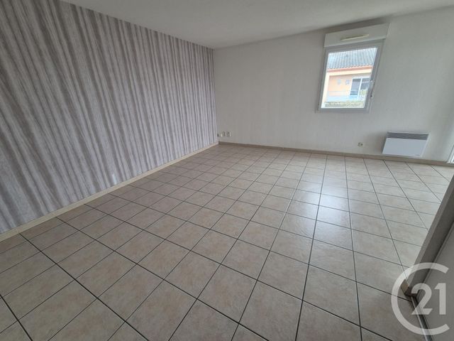Appartement F3 à vendre - 3 pièces - 65.8 m2 - ST JUERY - 81 - MIDI-PYRENEES - Century 21 Agence Sainte-Cécile
