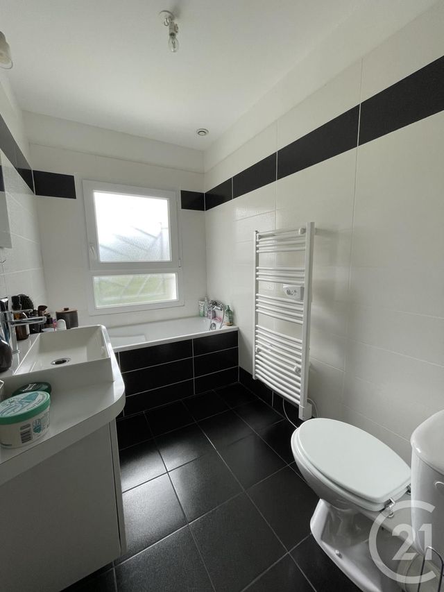 maison à louer - 5 pièces - 148.75 m2 - FREJAIROLLES - 81 - MIDI-PYRENEES - Century 21 Agence Sainte-Cécile