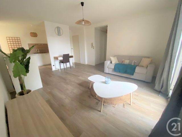 Appartement T1 à louer - 1 pièce - 35.0 m2 - ALBI - 81 - MIDI-PYRENEES - Century 21 Agence Sainte-Cécile