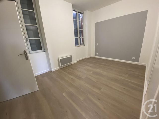 Appartement T3 à louer - 3 pièces - 82.0 m2 - ALBI - 81 - MIDI-PYRENEES - Century 21 Agence Sainte-Cécile