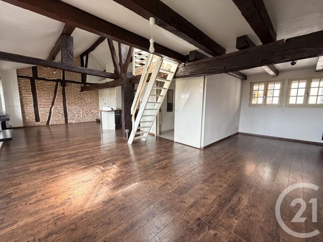 Appartement Loft à louer - 2 pièces - 60.0 m2 - ALBI - 81 - MIDI-PYRENEES - Century 21 Agence Sainte-Cécile