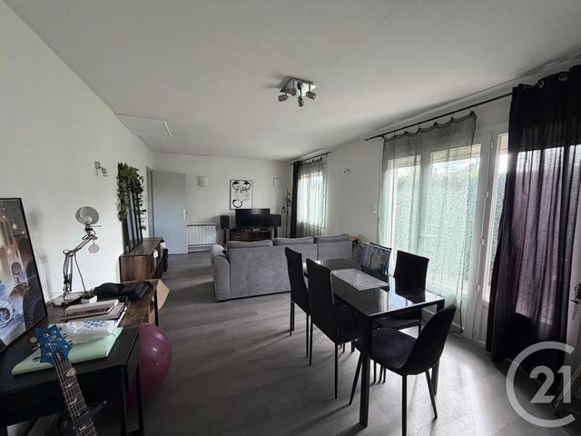 Appartement F2 à louer - 2 pièces - 64.0 m2 - LESCURE D ALBIGEOIS - 81 - MIDI-PYRENEES - Century 21 Agence Sainte-Cécile