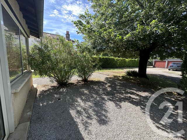 Appartement F2 à louer - 2 pièces - 64.0 m2 - LESCURE D ALBIGEOIS - 81 - MIDI-PYRENEES - Century 21 Agence Sainte-Cécile
