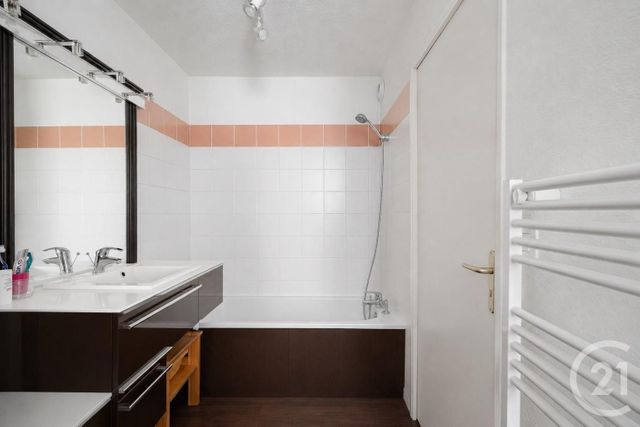 Appartement T2 à vendre - 2 pièces - 63.41 m2 - ALBI - 81 - MIDI-PYRENEES - Century 21 Agence Sainte-Cécile