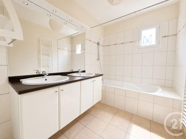 maison à vendre - 6 pièces - 105.6 m2 - LESCURE D ALBIGEOIS - 81 - MIDI-PYRENEES - Century 21 Agence Sainte-Cécile