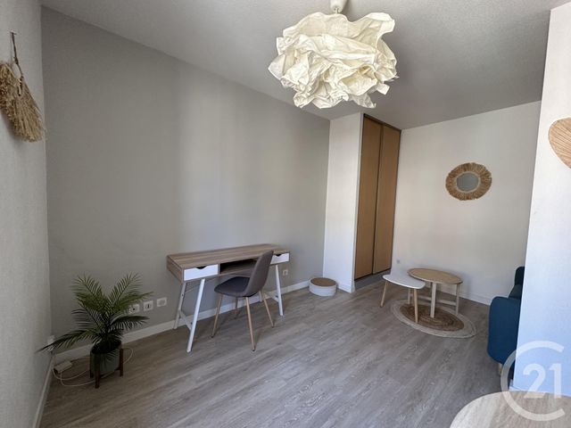 Appartement T1 à louer - 1 pièce - 23.0 m2 - ALBI - 81 - MIDI-PYRENEES - Century 21 Agence Sainte-Cécile