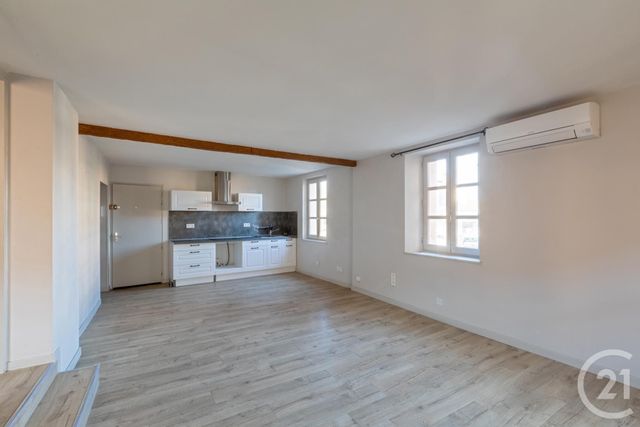 Appartement T2 à louer - 2 pièces - 49.0 m2 - LESCURE D ALBIGEOIS - 81 - MIDI-PYRENEES - Century 21 Agence Sainte-Cécile