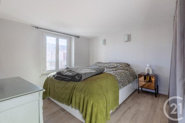 Appartement T3 à louer - 3 pièces - 53.0 m2 - LESCURE D ALBIGEOIS - 81 - MIDI-PYRENEES - Century 21 Agence Sainte-Cécile