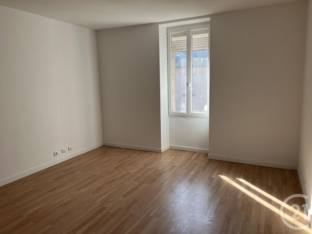 Appartement T4 à louer - 4 pièces - 95.54 m2 - ARTHES - 81 - MIDI-PYRENEES - Century 21 Agence Sainte-Cécile