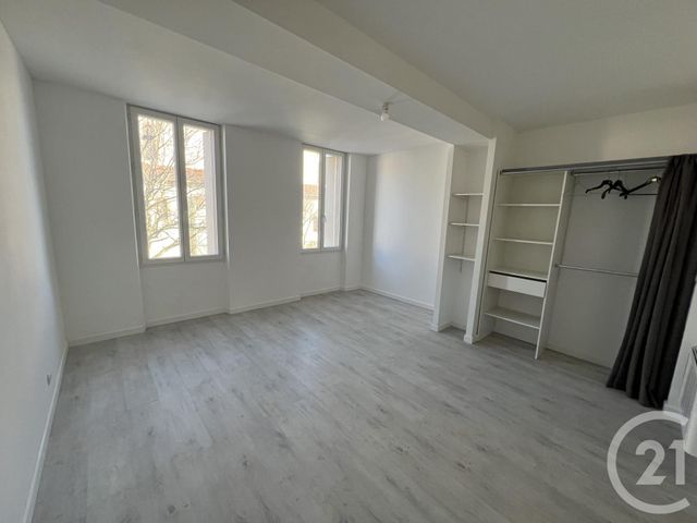 Appartement T4 à louer - 4 pièces - 95.54 m2 - ARTHES - 81 - MIDI-PYRENEES - Century 21 Agence Sainte-Cécile