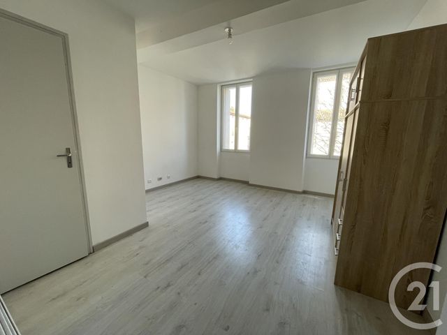 Appartement T4 à louer - 4 pièces - 95.54 m2 - ARTHES - 81 - MIDI-PYRENEES - Century 21 Agence Sainte-Cécile