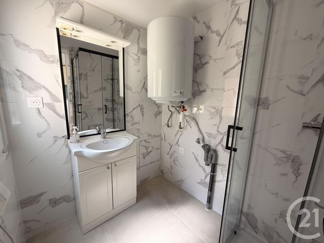 Appartement T3 à louer - 3 pièces - 60.0 m2 - ALBI - 81 - MIDI-PYRENEES - Century 21 Agence Sainte-Cécile