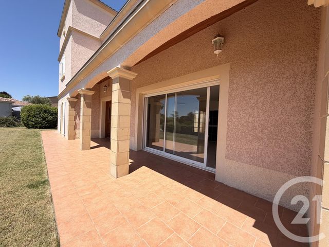maison à louer - 6 pièces - 198.0 m2 - LESCURE D ALBIGEOIS - 81 - MIDI-PYRENEES - Century 21 Agence Sainte-Cécile