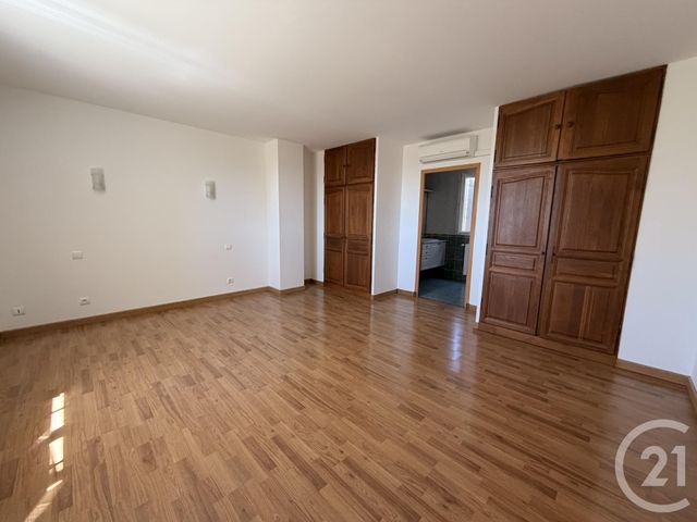 maison à louer - 6 pièces - 198.0 m2 - LESCURE D ALBIGEOIS - 81 - MIDI-PYRENEES - Century 21 Agence Sainte-Cécile