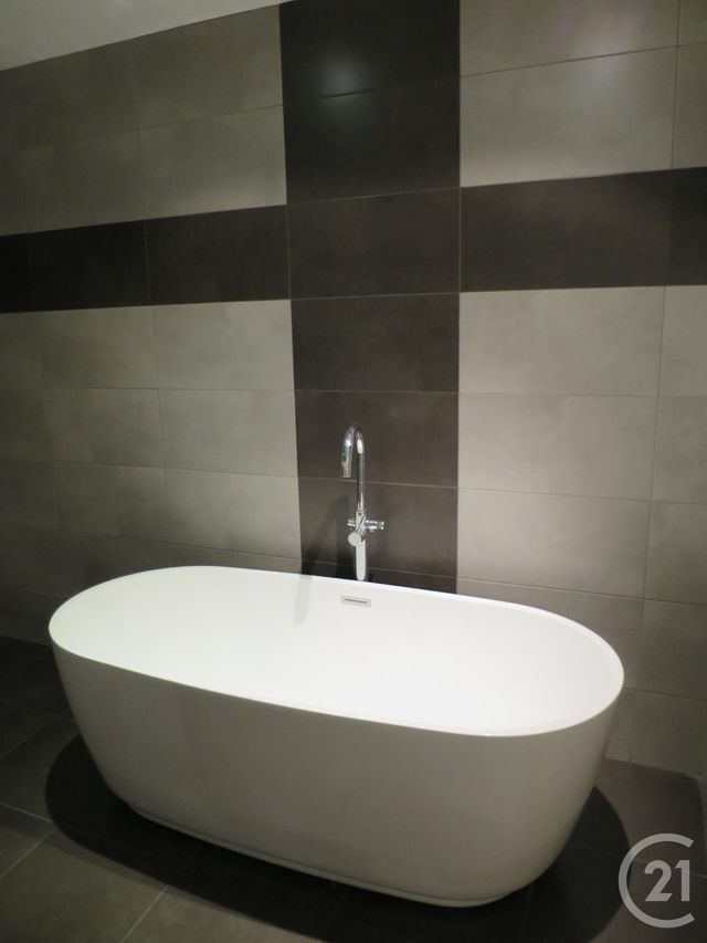 Appartement T5 à louer - 5 pièces - 155.0 m2 - ALBI - 81 - MIDI-PYRENEES - Century 21 Agence Sainte-Cécile