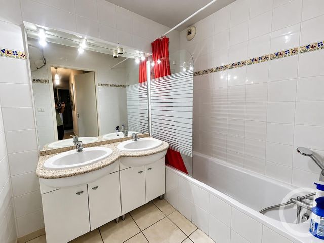 Appartement T4 à louer - 4 pièces - 93.3 m2 - ALBI - 81 - MIDI-PYRENEES - Century 21 Agence Sainte-Cécile